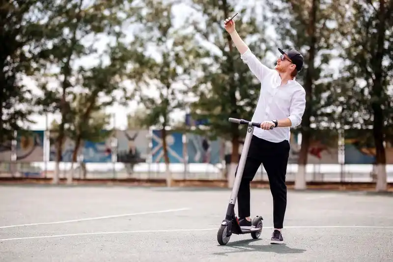 ride electric scooters safely